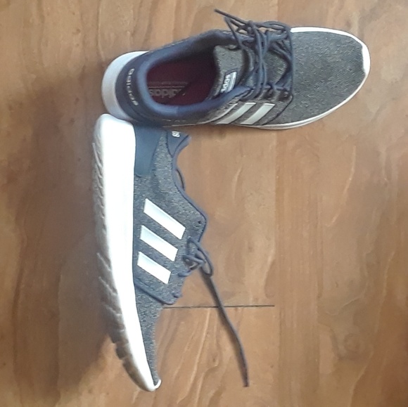 NWOT Gray Adidas Women's Running Shoes - Picture 2 of 2